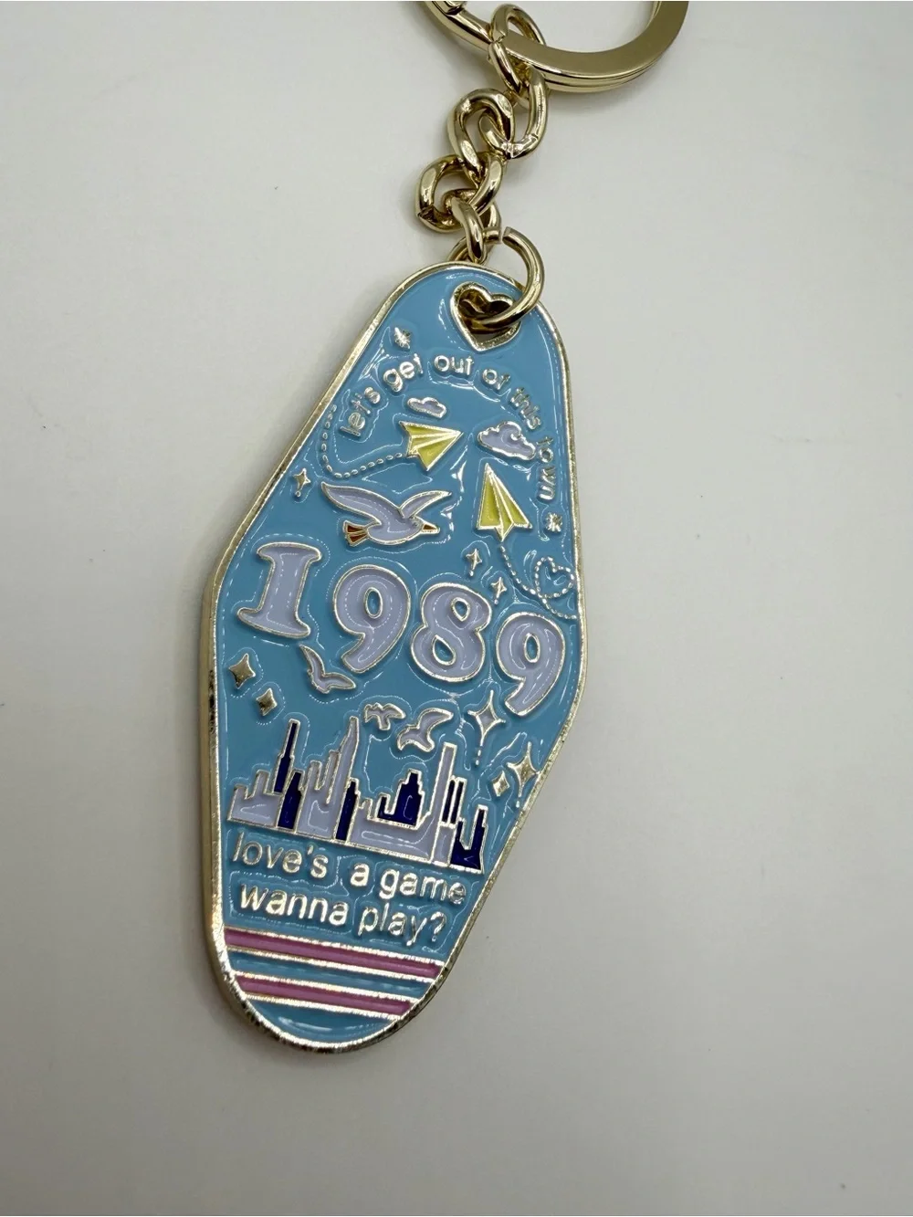 1989 Inspired Motel Keychain Blue Enamel Key Ring New Gift Fan Accessory T Swift